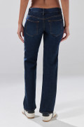 Jean straight leg infaltables azul tiro bajo con bolsillos
