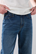 Jean azul oscuro 90´S infaltables con tiro bajo
