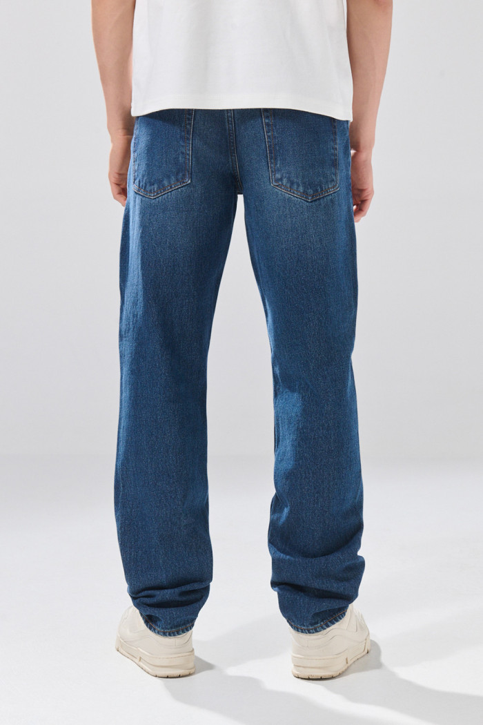 Jean 90´S infaltables tiro bajo azul oscuro con 5 bolsillos
