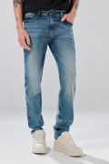 Jean slim azul medio infaltables con desgastes y tiro bajo
