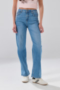 Jean azul medio infaltables straight leg con tiro bajo
