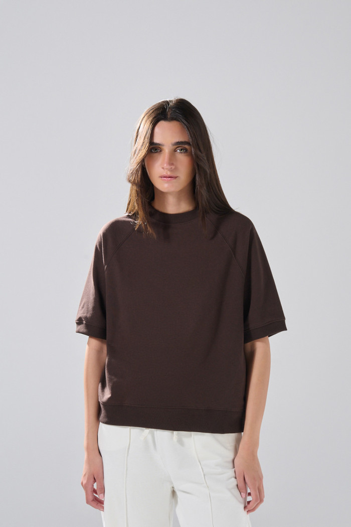 Camiseta manga ranglan corta unicolor oversize
