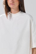 Camiseta unicolor manga corta oversize con corte posterior
