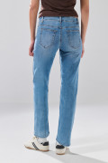 Jean azul straight leg bota recta infaltables con tiro alto
