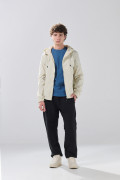 Chaqueta liviana con capota para hombre unicolor rompe viento