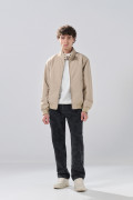 Chaqueta unicolor bomber con cuello alto y broches
