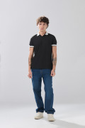 Camiseta polo unicolor con contrastes y texturas de Boho Club

