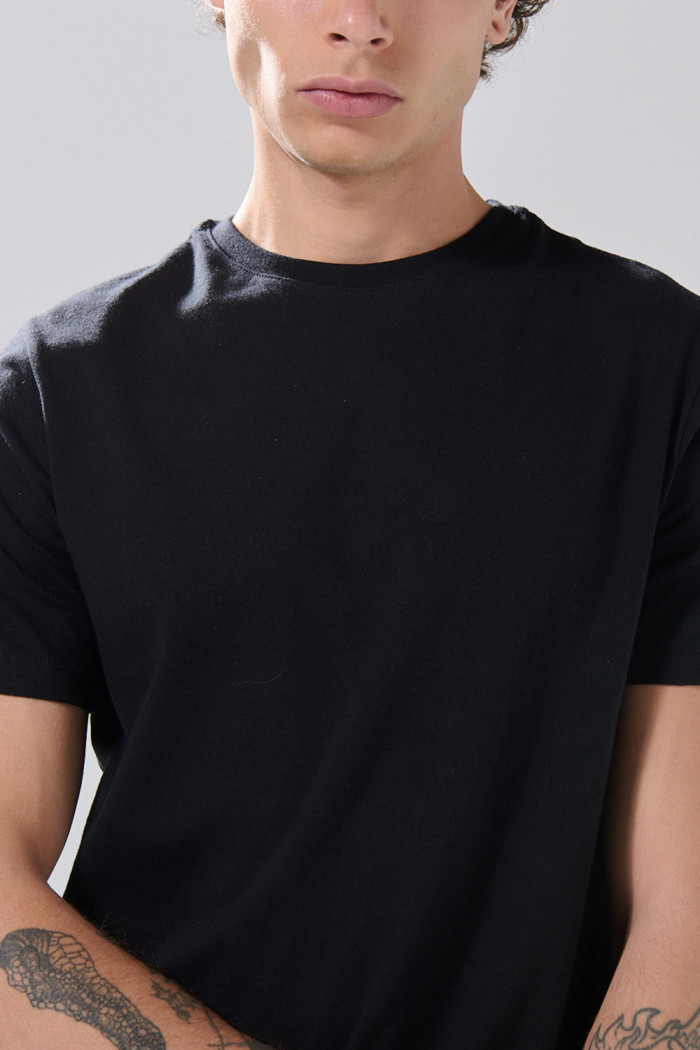 Camiseta en algodón infaltables manga corta unicolor
