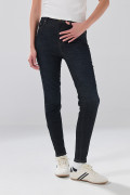 Jean súper skinny infaltables azul intenso con costuras
