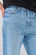 Jean baggy bota ancha infaltables azul claro con tiro medio
