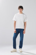 Jean tiro bajo straight leg infaltables azul con bota recta 
