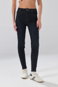 Jean infaltables azul intenso súper skinny con bolsillos

