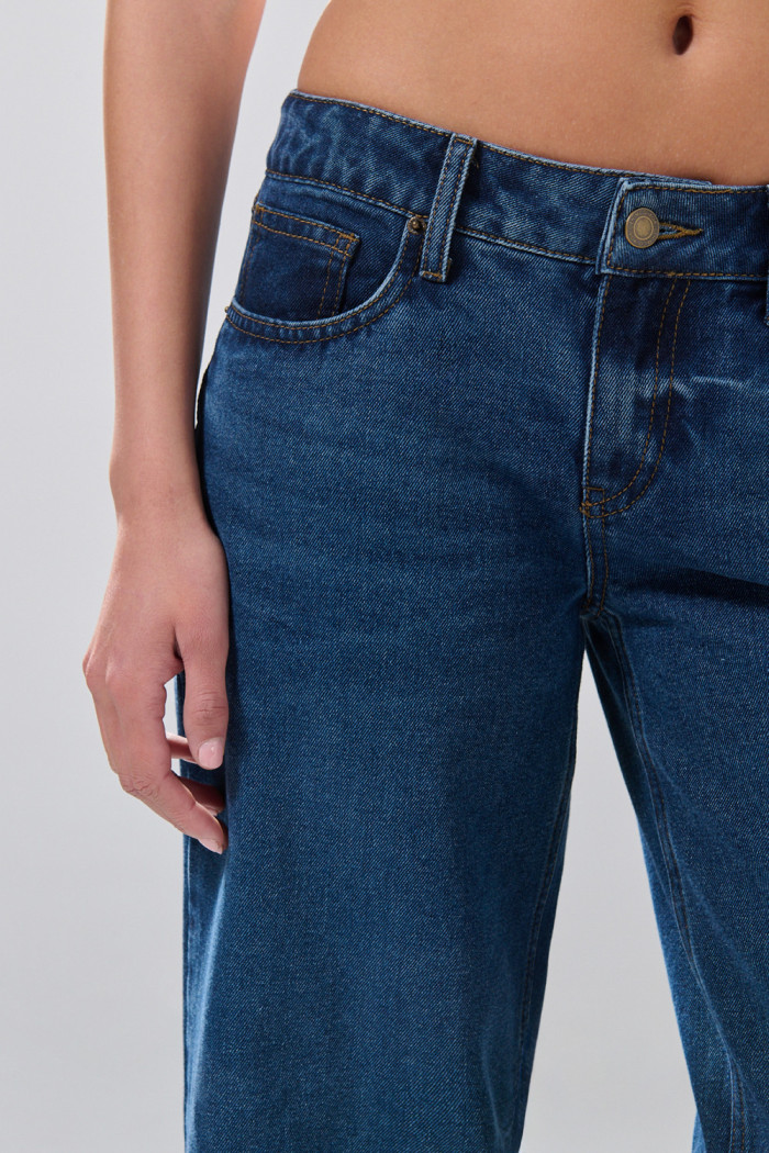 Jean open leg tiro bajo infaltables azul oscuro bota ancha
