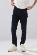Jean skinny azul intenso infaltables tiro bajo con bolsillos
