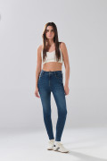 Jean súper skinny infaltables azul oscuro con bolsillos
