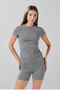 Camiseta ajustada infaltables con cuello redondo unicolor
