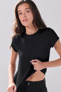 Camiseta en rib infaltables unicolor con cuello redondo
