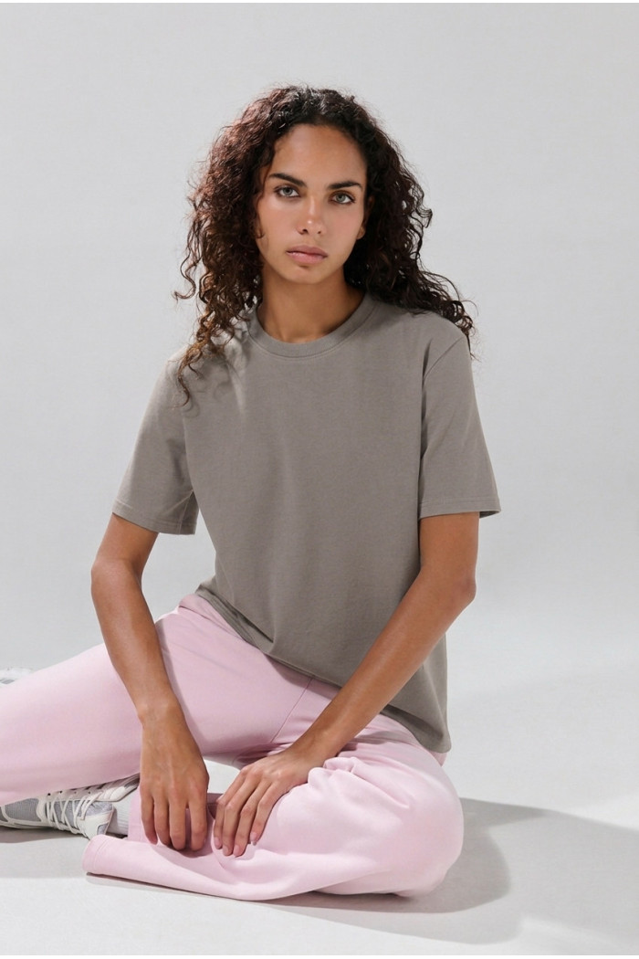 Camiseta en tela suave manga corta unicolor holgada
