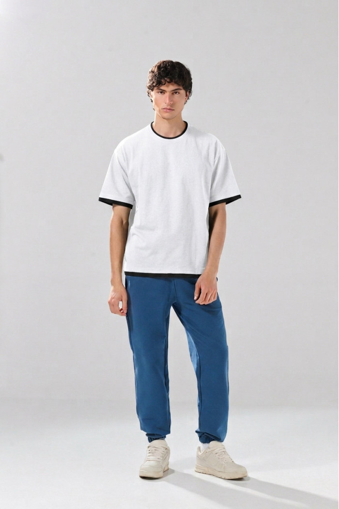 Camiseta oversize con contrastes y manga corta unicolor
