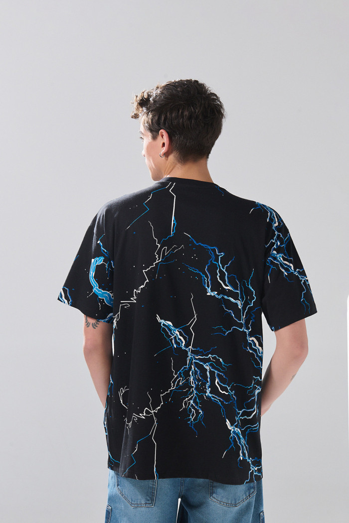 Camiseta negra cuello redondo oversize de Iron Maiden
