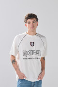 Camiseta manga ranglan oversize crema con arte de Iron Maiden
