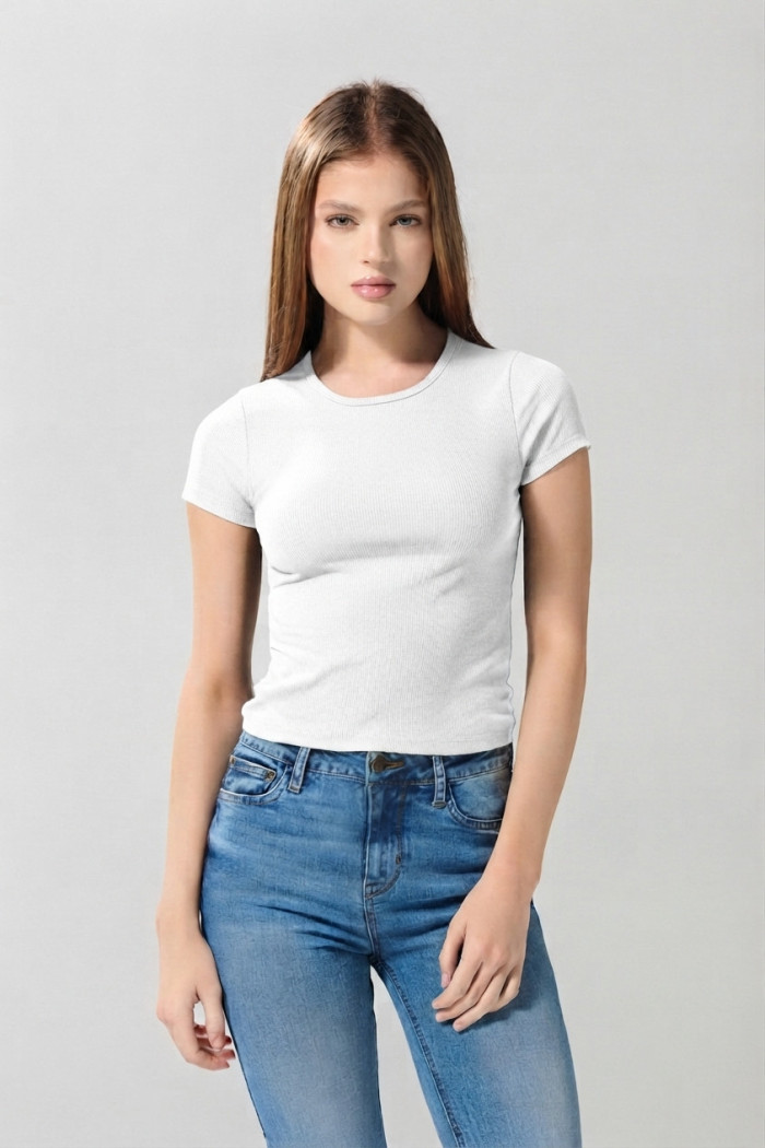 Camiseta unicolor en rib con manga corta y texturas