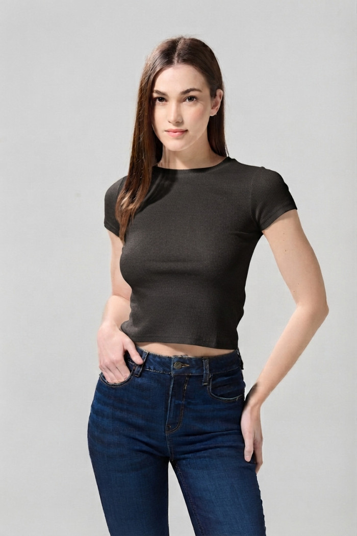 Camiseta acanalada manga corta unicolor ajustada