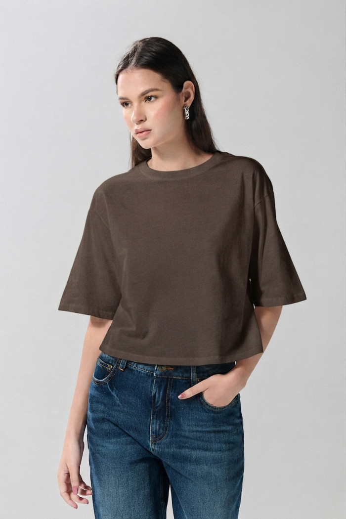 Camiseta crop top unicolor oversize con cuello redondo
