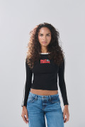 Camiseta manga larga negra con diseño de Iron Maiden
