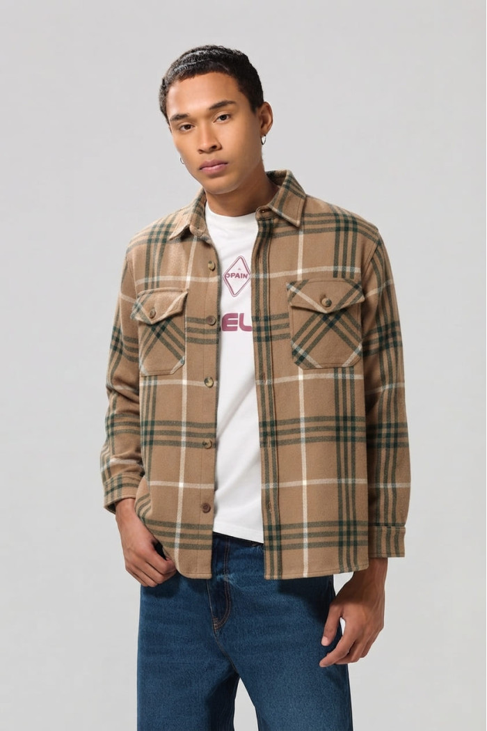 Sobrecamisa a cuadros unicolor con doble bolsillo en frente