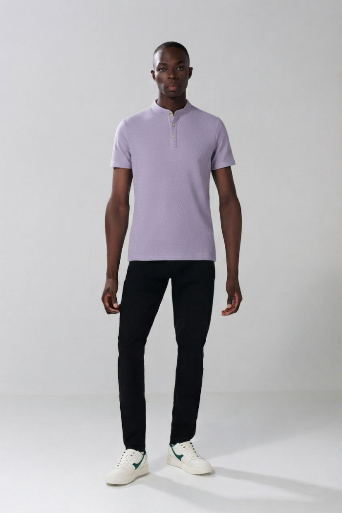 Camiseta polo cuello nerú unicolor con manga corta