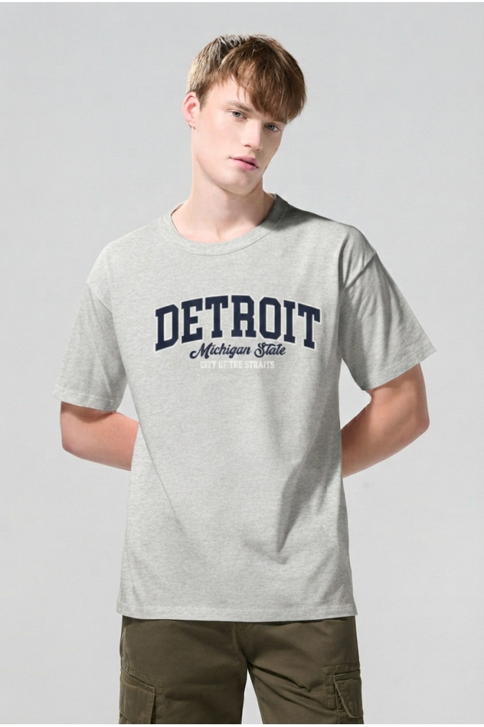 Camiseta unicolor en algodón manga corta con arte college