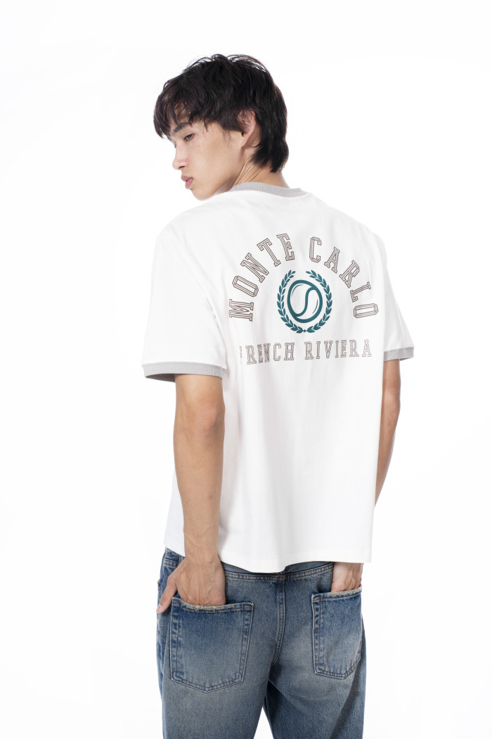 Camiseta crema college manga corta con contrastes grises