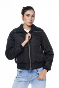 Chaqueta acolchada unicolor cuello alto con cremallera