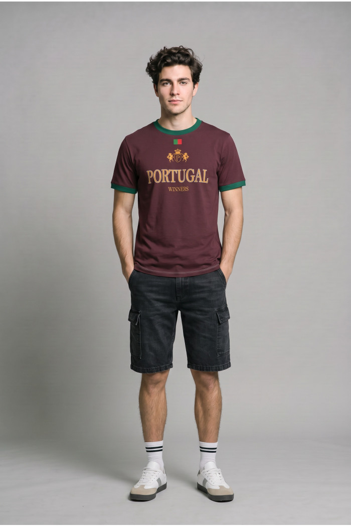 Camiseta manga corta roja intensa college de Fan Edition
