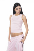 Camiseta manga sisa rosada clara con estampados college
