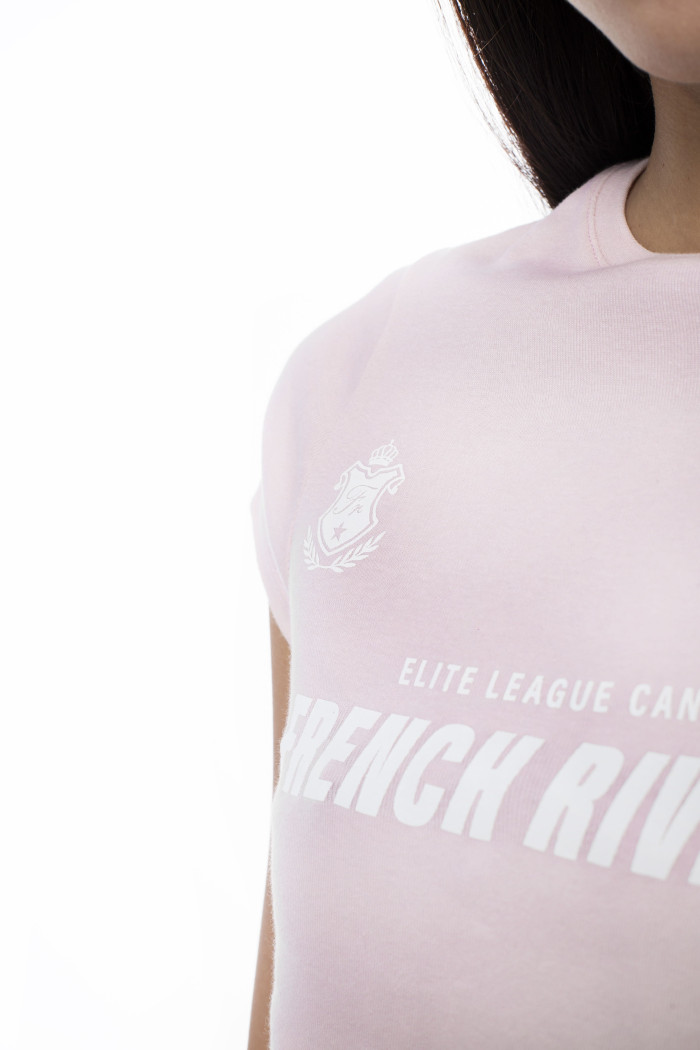 Camiseta manga corta college rosada clara en rib
