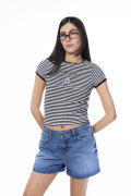 Camiseta crema clara college manga corta con rayas negras
