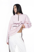 Buzo oversize rosado con cuello alto y arte college
