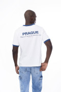 Camiseta college crema manga corta con contrastes azules
