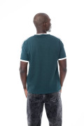 Camiseta manga corta college verde con contrastes blancos
