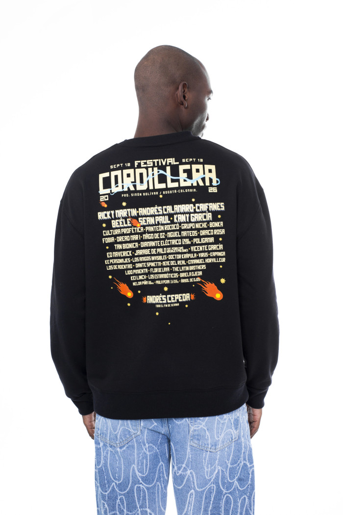 Buzo del Festival Cordillera oversize negro cuello redondo
