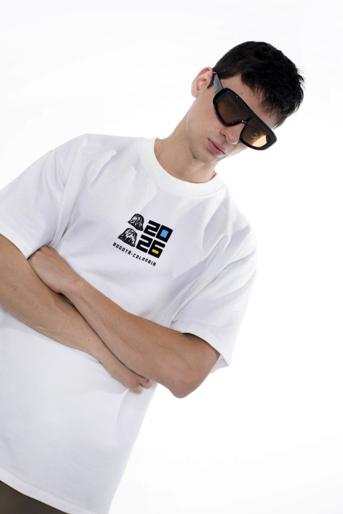 Camiseta oversize manga corta crema del Festival Cordillera 
