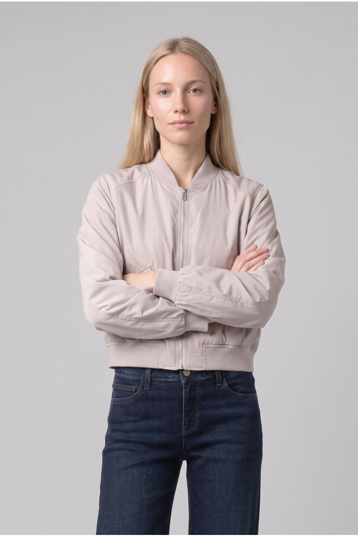Chaqueta unicolor bomber con cremallera delantera