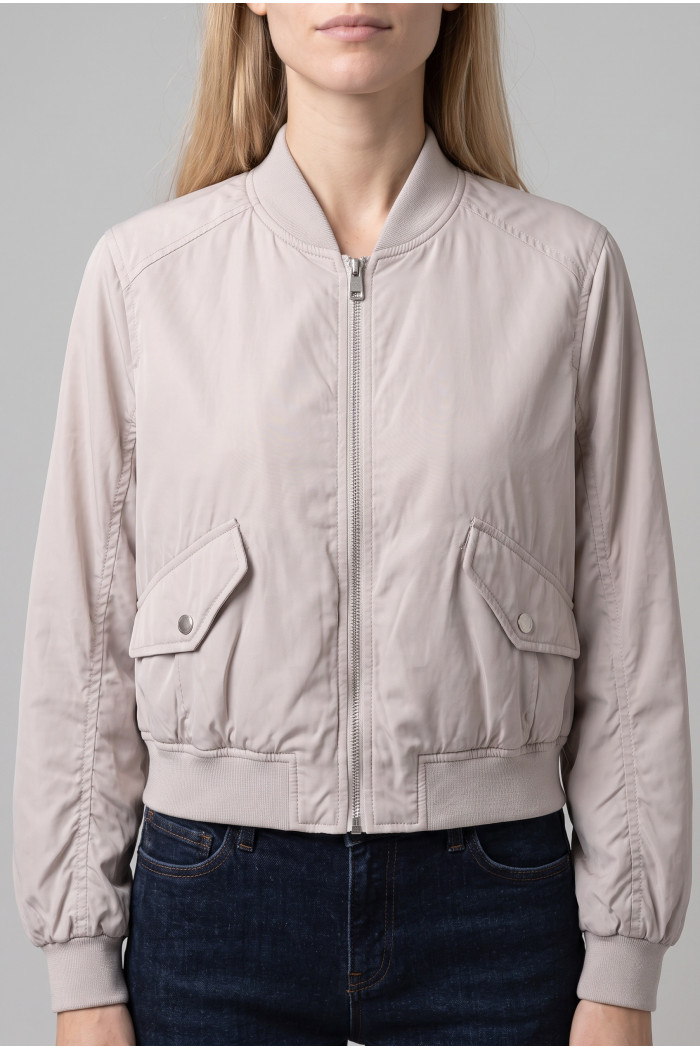 Chaqueta unicolor bomber con cremallera delantera
