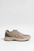 Zapatillas suela gruesa, tipo chunky.