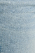 Jean push up azul claro tiro alto con doble botón metálico