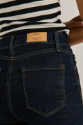 Jean jegging azul intenso con tiro súper alto y costuras