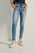 Jean jegging tiro súper alto azul claro con desgastes