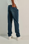 Jean 90´S azul oscuro tiro alto con bolsillos y bota recta